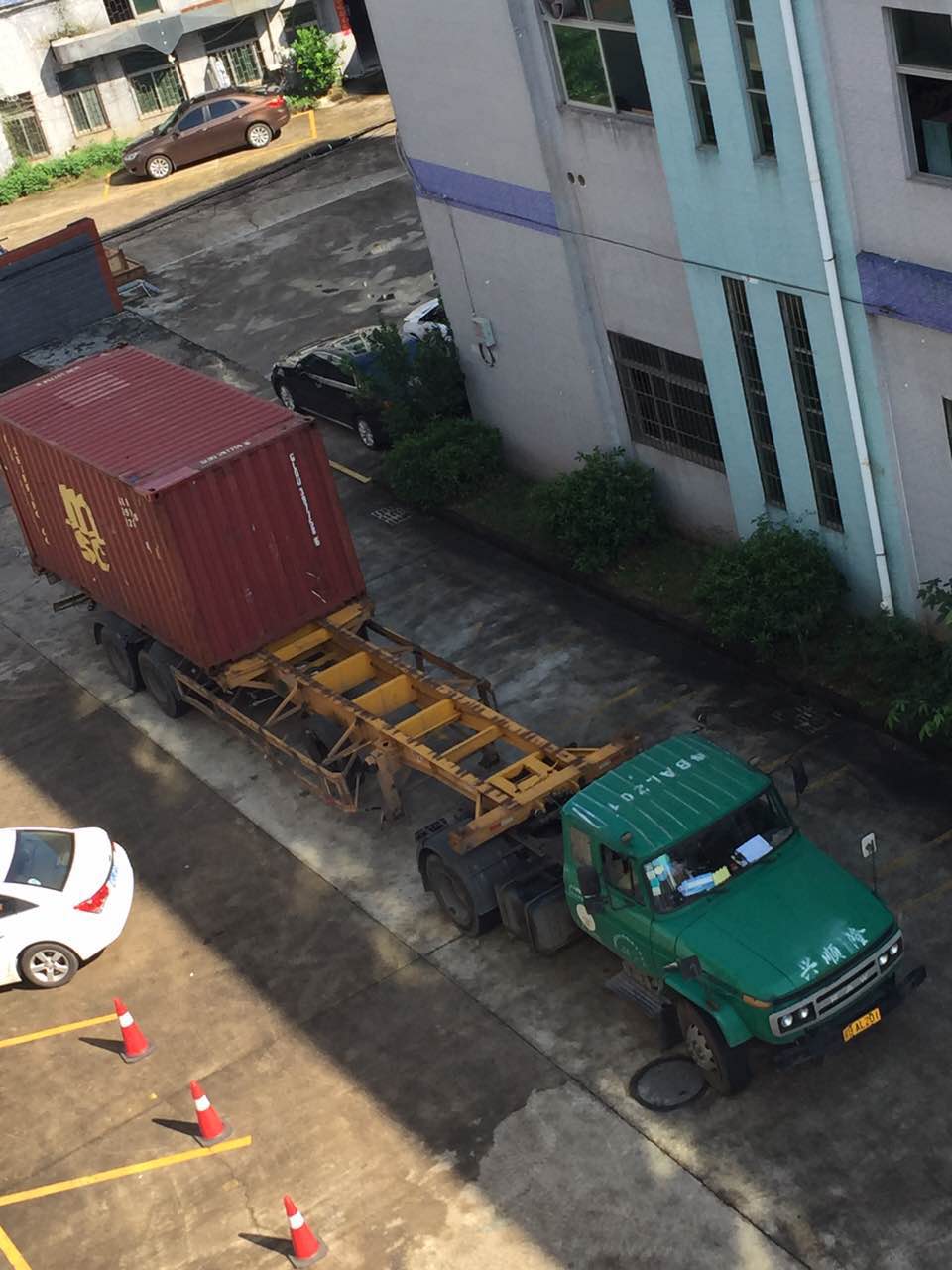 機(jī)器運(yùn)輸圖