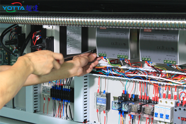 uv平板機(jī)使用要注意的危險操作