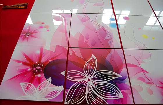 藝術(shù)玻璃打印圖案用什么機器